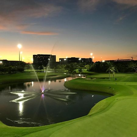 Grand Luxxe With Free Golf Hotel นวยโวบาญาร์ตา ภายนอก รูปภาพ