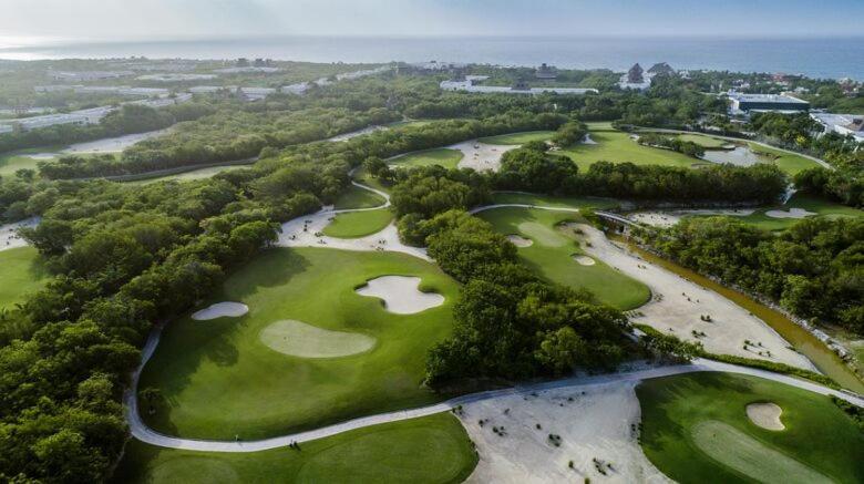 Grand Luxxe With Free Golf Hotel นวยโวบาญาร์ตา ภายนอก รูปภาพ