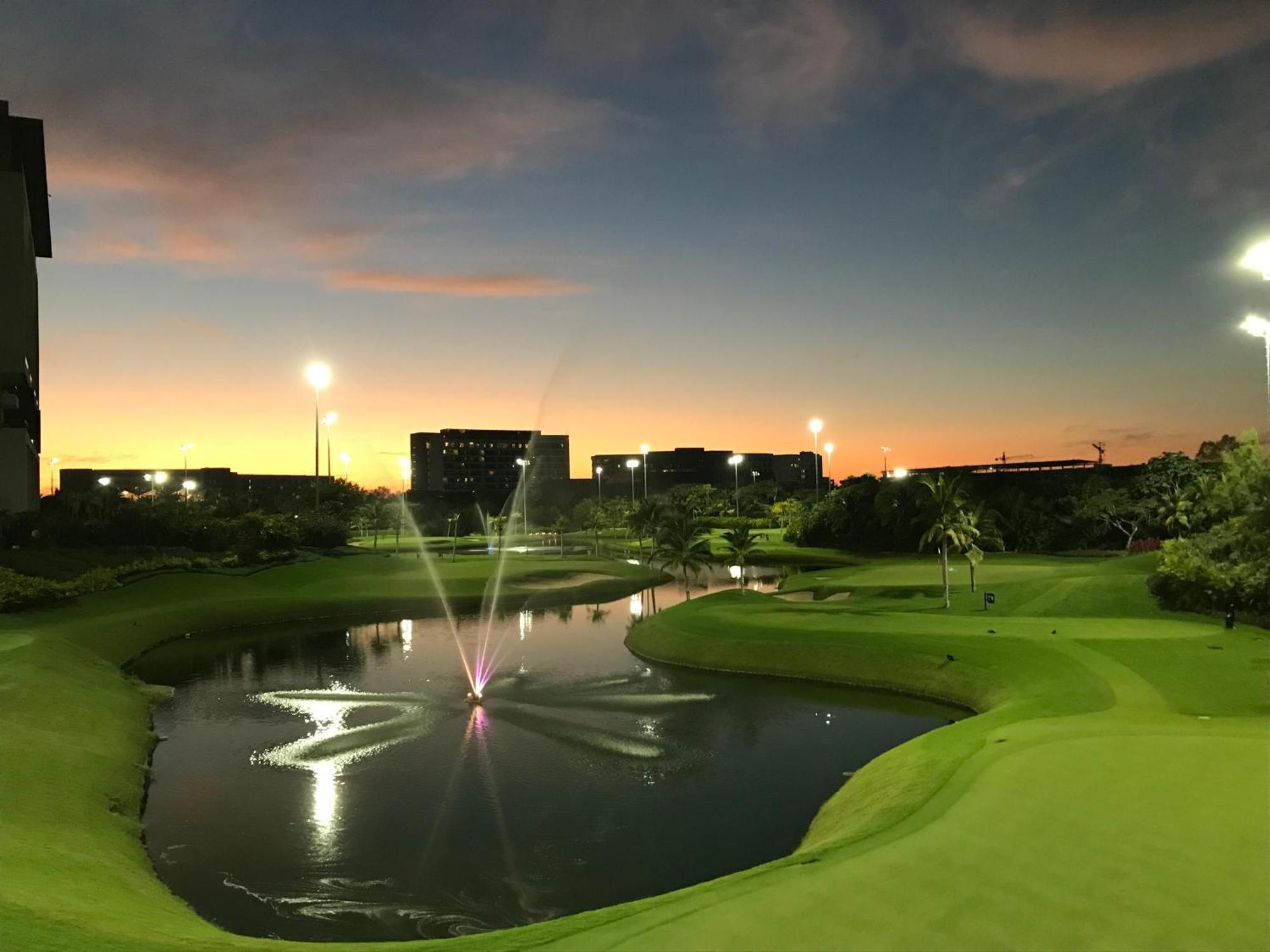 Grand Luxxe With Free Golf Hotel นวยโวบาญาร์ตา ภายนอก รูปภาพ